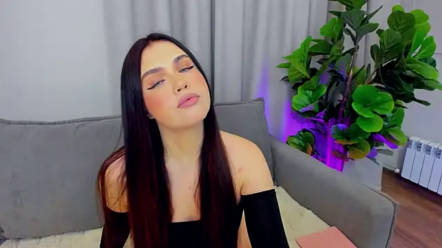 sexyangeloux online show from April 10, 8:46 pm