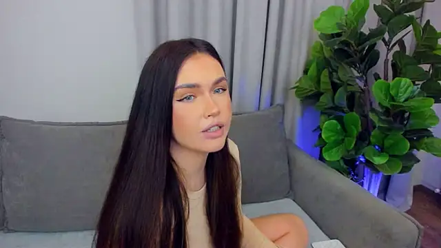 sexyangeloux online show from May 17, 11:01 pm