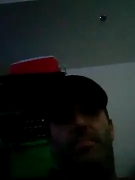 Snapshot of longthicknslick chatting on February 9, 3:45 pm longthicknslick online show from February 9, 3:45 pm