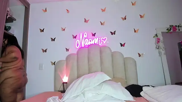 Snapshot of NaomiAsha chatting on September 21, 11:17 pm NaomiAsha online show from September 21, 11:17 pm