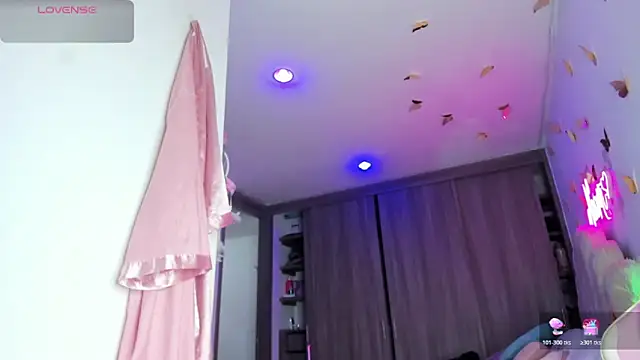 NaomiAsha online show from December 22, 11:57 pm