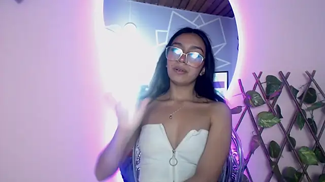 Snapshot of Stefanygp chatting on March 22, 2:58 pm Stefanygp online show from March 22, 2:58 pm