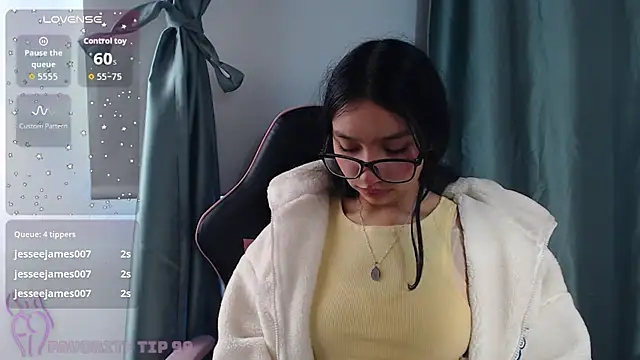 Snapshot of Stefanygp chatting on October 2, 11:28 am Stefanygp online show from October 2, 11:28 am