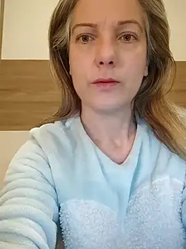 Snapshot of Dark_Angel_22 chatting on February 14, 6:21 am Dark Angel 22 online show from February 14, 6:21 am