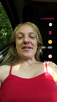 Snapshot of Dark_Angel_22 chatting on June 27, 5:45 am Dark Angel 22 online show from June 27, 5:45 am