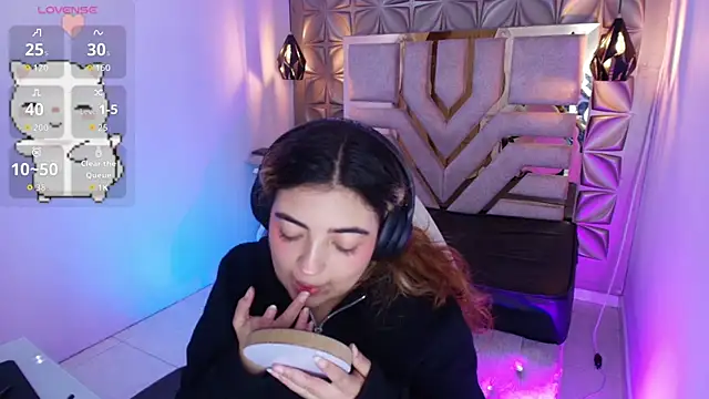 meraki fraise online show from September 28, 6:57 pm