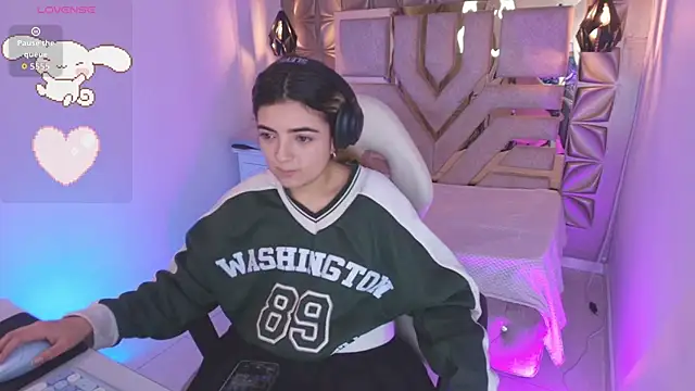 meraki fraise online show from October 8, 7:55 pm