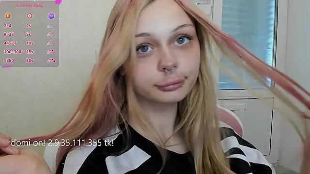 Snapshot of shy_melony chatting on May 29, 9:29 am shy melony online show from May 29, 9:29 am
