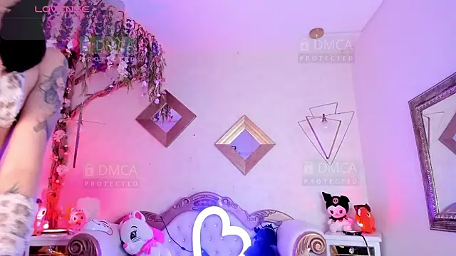 Snapshot of Palmer-Foster chatting on February 6, 9:07 pm Palmer-Foster online show from February 6, 9:07 pm