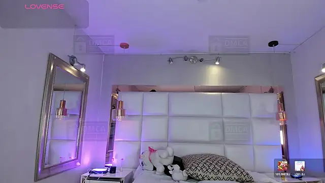 Snapshot of Palmer-Foster chatting on February 20, 9:04 pm Palmer-Foster online show from February 20, 9:04 pm