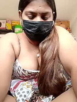 Hotmilfxox online show from January 27, 7:56 am