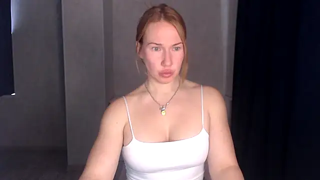 Snapshot of Magic_Mary_ass chatting on February 20, 1:44 pm Magic Mary ass online show from February 20, 1:44 pm