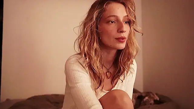 Stephany talks online show from December 18, 3:15 am