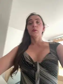 Snapshot of natalie_cowens chatting on May 22, 9:20 pm natalie cowens online show from May 22, 9:20 pm