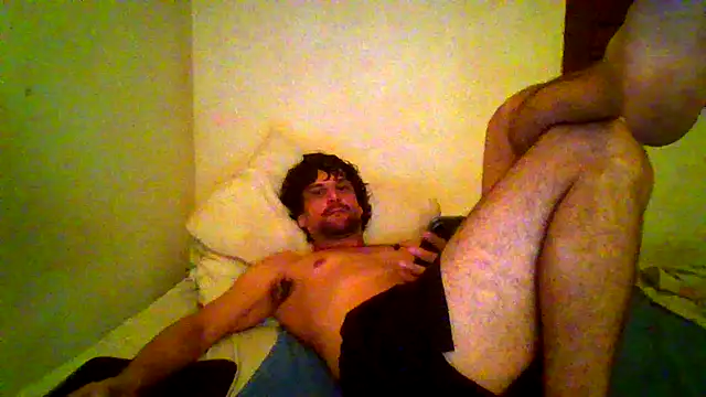 Snapshot of couplemilk chatting on June 5, 6:52 am couplemilk online show from June 5, 6:52 am