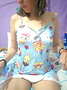 Lunababymylove online show from June 10, 1:17 am