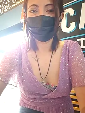 Lunababymylove online show from June 10, 4:50 pm
