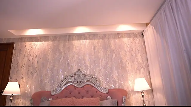 AngelineConnor online show from February 1, 8:18 pm