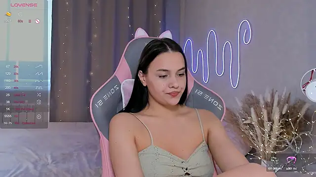 Snapshot of _Sweetie_ chatting on February 14, 11:10 am Sweetie online show from February 14, 11:10 am