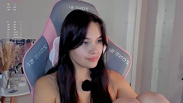 Snapshot of _Sweetie_ chatting on September 25, 2:54 pm Sweetie online show from September 25, 2:54 pm