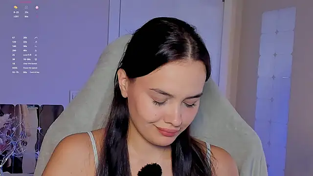 Snapshot of _Sweetie_ chatting on October 11, 5:11 pm Sweetie online show from October 11, 5:11 pm