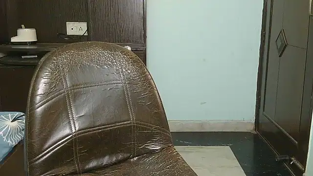 Snapshot of Zaraa_1 chatting on September 23, 4:15 am Zaraa 1 online show from September 23, 4:15 am