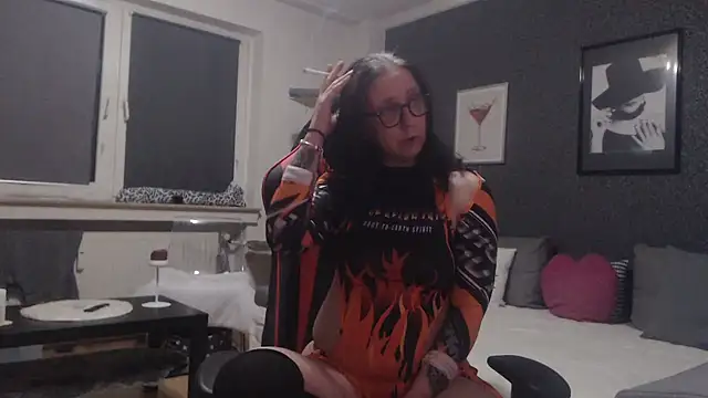 Snapshot of EiskalterEngel74 chatting on February 15, 9:48 pm EiskalterEngel74 online show from February 15, 9:48 pm