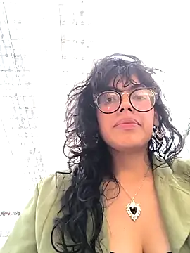 Snapshot of Fun_Everywhere chatting on January 4, 10:24 pm Fun Everywhere online show from January 4, 10:24 pm