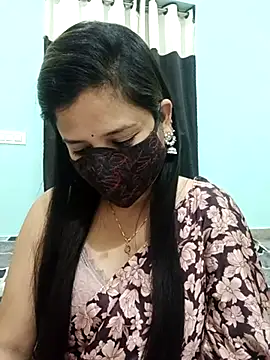 Snapshot of payal_sharma1 chatting on February 15, 5:50 pm payal sharma1 online show from February 15, 5:50 pm