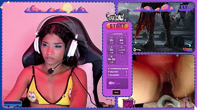 Snapshot of SofiRey_ chatting on February 8, 8:52 am SofiRey online show from February 8, 8:52 am