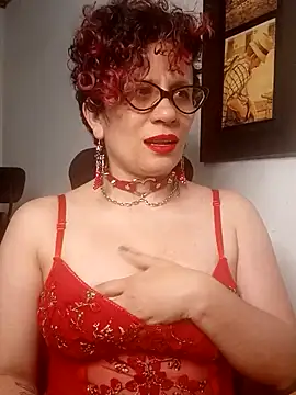 Snapshot of Daneshka_naughty chatting on December 8, 3:00 am Daneshka naughty online show from December 8, 3:00 am