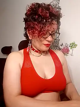 Snapshot of Daneshka_naughty chatting on January 7, 3:03 am Daneshka naughty online show from January 7, 3:03 am