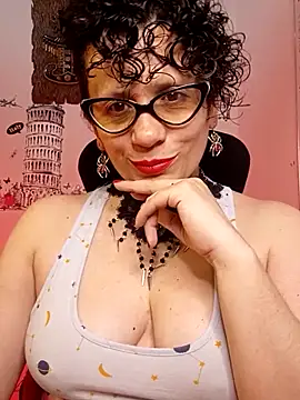 Snapshot of Daneshka_naughty chatting on March 15, 8:10 pm Daneshka naughty online show from March 15, 8:10 pm