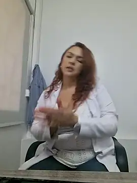 Snapshot of doctora-danna chatting on December 28, 1:17 pm doctora-danna online show from December 28, 1:17 pm