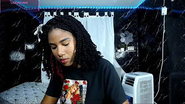 Snapshot of Hillary_queen chatting on September 24, 12:41 pm Hillary queen online show from September 24, 12:41 pm