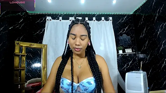 Snapshot of Hillary_queen chatting on November 26, 12:17 pm Hillary queen online show from November 26, 12:17 pm