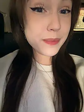 Snapshot of Peachy_Dream chatting on December 18, 10:24 pm Peachy Dream online show from December 18, 10:24 pm