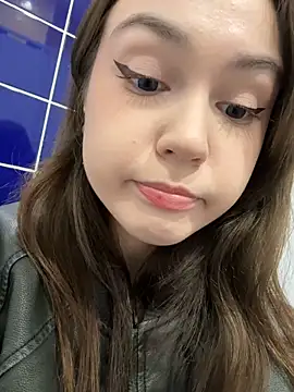 Snapshot of Peachy_Dream chatting on February 28, 8:28 pm Peachy Dream online show from February 28, 8:28 pm