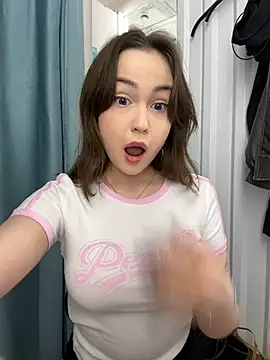 Snapshot of Peachy_Dream chatting on March 13, 2:12 pm Peachy Dream online show from March 13, 2:12 pm