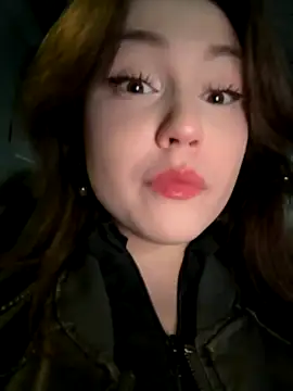 Snapshot of Peachy_Dream chatting on September 19, 6:19 pm Peachy Dream online show from September 19, 6:19 pm