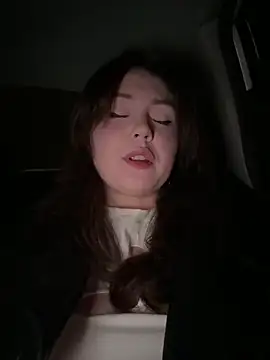 Snapshot of Peachy_Dream chatting on September 28, 6:13 pm Peachy Dream online show from September 28, 6:13 pm