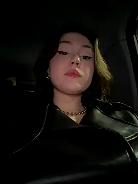 Snapshot of Peachy_Dream chatting on October 3, 6:05 pm Peachy Dream online show from October 3, 6:05 pm