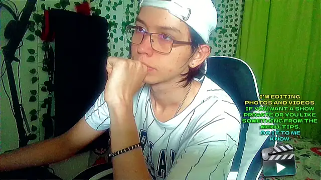 Andy gray online show from October 14, 2:40 pm