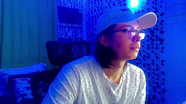 Snapshot of Andy_gray chatting on July 9, 11:58 am Andy gray online show from July 9, 11:58 am