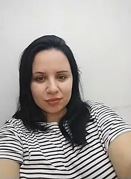 AdelinaJude online show from October 6, 11:57 pm