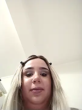 AdelinaJude online show from November 16, 6:13 pm