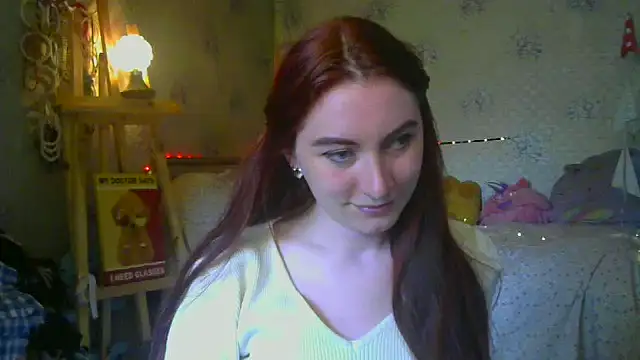 Snapshot of Ember_sweet chatting on March 25, 9:48 am Ember sweet online show from March 25, 9:48 am