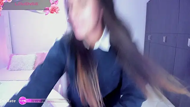 Snapshot of Tinylottie chatting on January 17, 2:49 am Tinylottie online show from January 17, 2:49 am