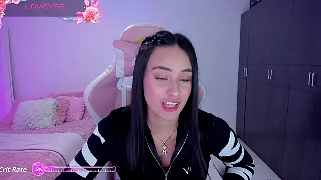 Snapshot of Tinylottie chatting on February 5, 2:27 am Tinylottie online show from February 5, 2:27 am