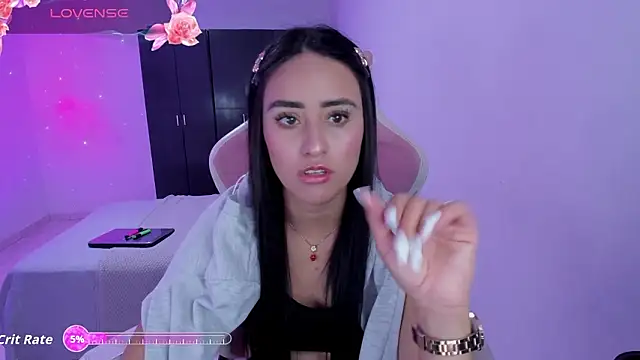 Snapshot of Tinylottie chatting on February 18, 2:18 am Tinylottie online show from February 18, 2:18 am